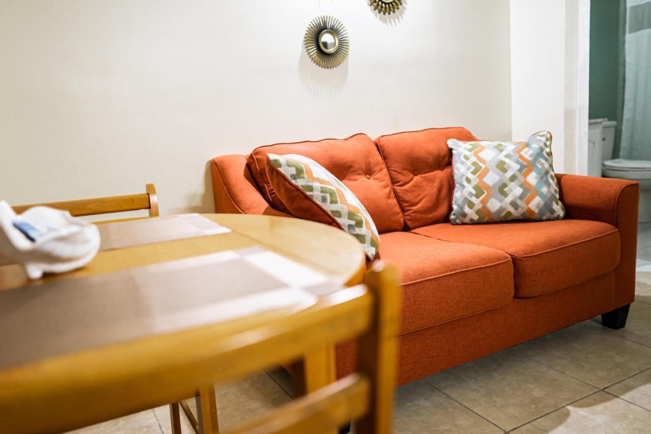 Connie'S Comfort Suites St. John's Экстерьер фото